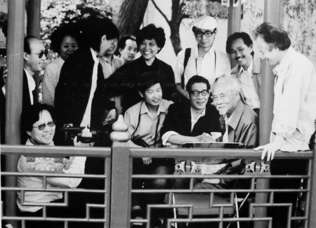 1990年，葉淺予師生藝術(shù)行路團(tuán)在浙江